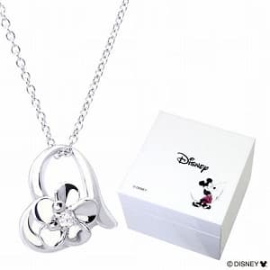 ディズニーネックレスとDisneyの箱