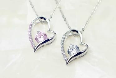 マドンナ オープンハート スワロフスキー ネックレス アップ ２個