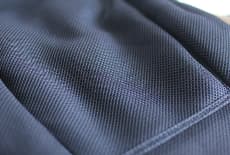 3Dメッシュ加工されたベビーキャリアの内側の生地