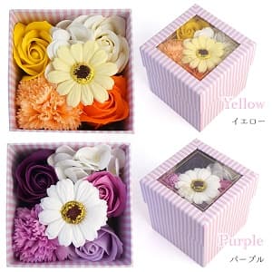 Yellow Purple ストライプの箱に入った二色のソープフラワー