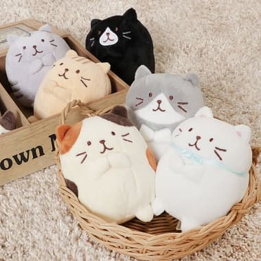 6匹の可愛いFukuFukuNyanko マスコット