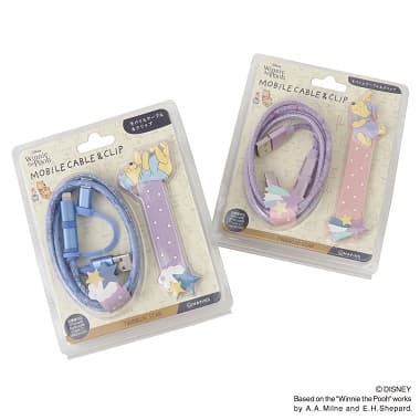 パッケージに入った2つのプーさん モバイルケーブル