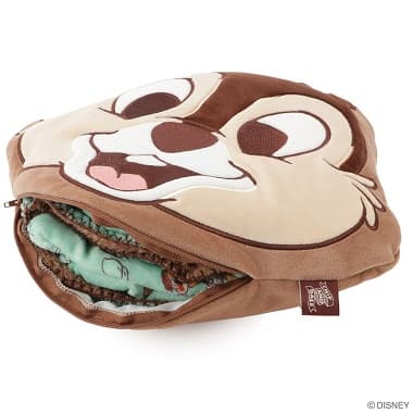 クッションの中に入れたブランケット