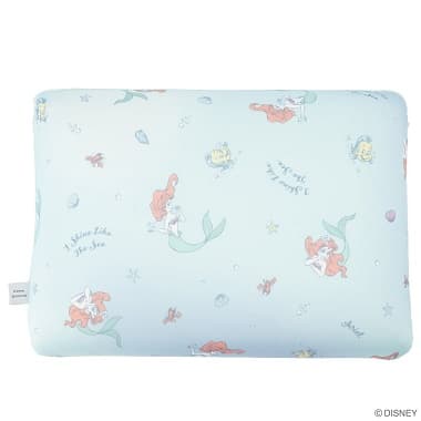 エメラルドグリーン色のリトル・マーメイド 接触冷感もちもちピロー