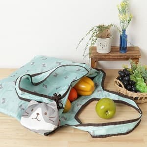 野菜が入っている FukuFukuNyanko 保冷保温エコバッグ