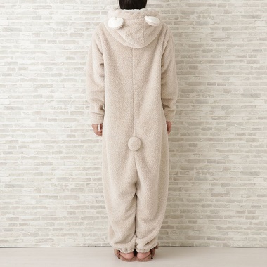 HOMY ANIMALS 着ぐるみパジャマ(クマ)ベージュを着た後ろ姿