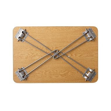 ナチュラルウッドテーブル 足をたたんだベージュの下側