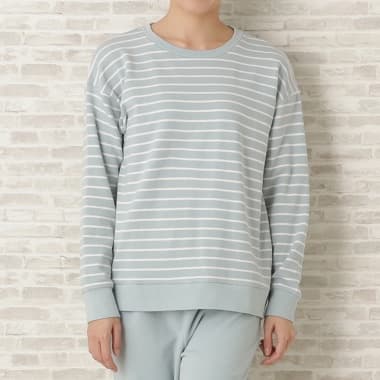 ストレッチボーダーパジャマ サックスブルーを着たイメージ