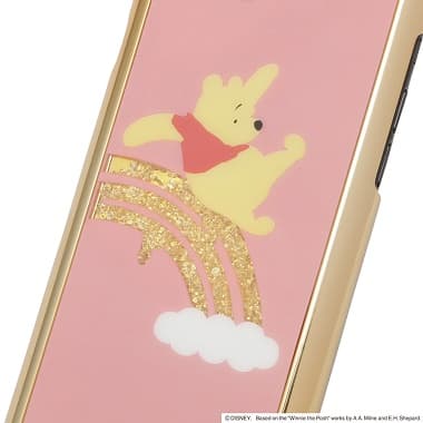 プーさん / スマホケース ピンク 虹を滑り落ちるプーさん