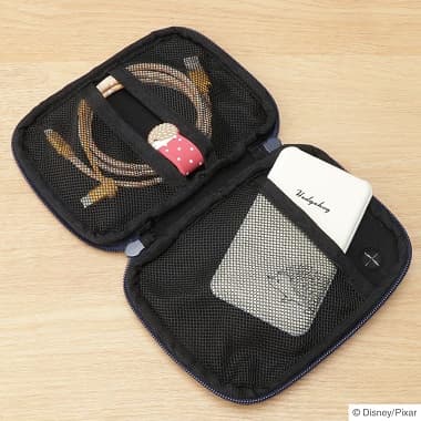 トイ・ストーリー モバイルバッテリーケースの内側