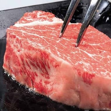 国産黒毛和牛モモステーキ