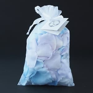 ラッピングした ラブブックホワイトツリー