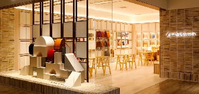 土屋鞄製造所 童具店・大阪